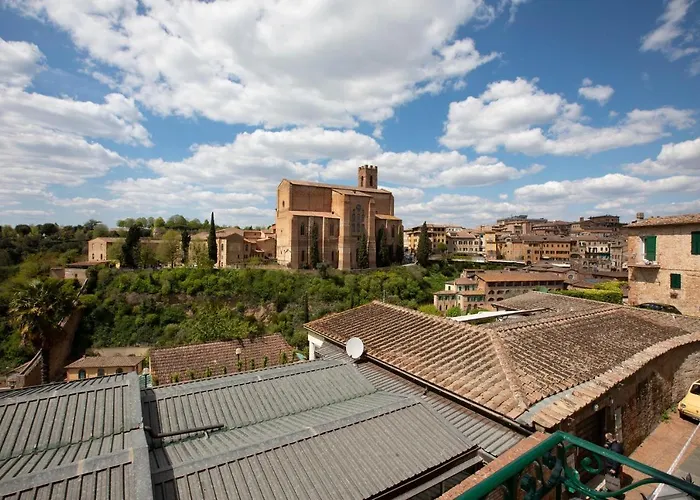 Casa Vallepiatta * Сиена